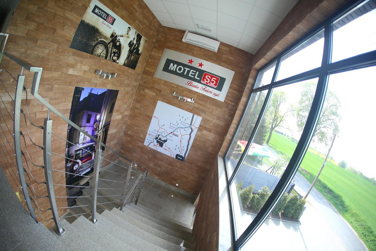 Zbrachlin Motel S5 المظهر الخارجي الصورة