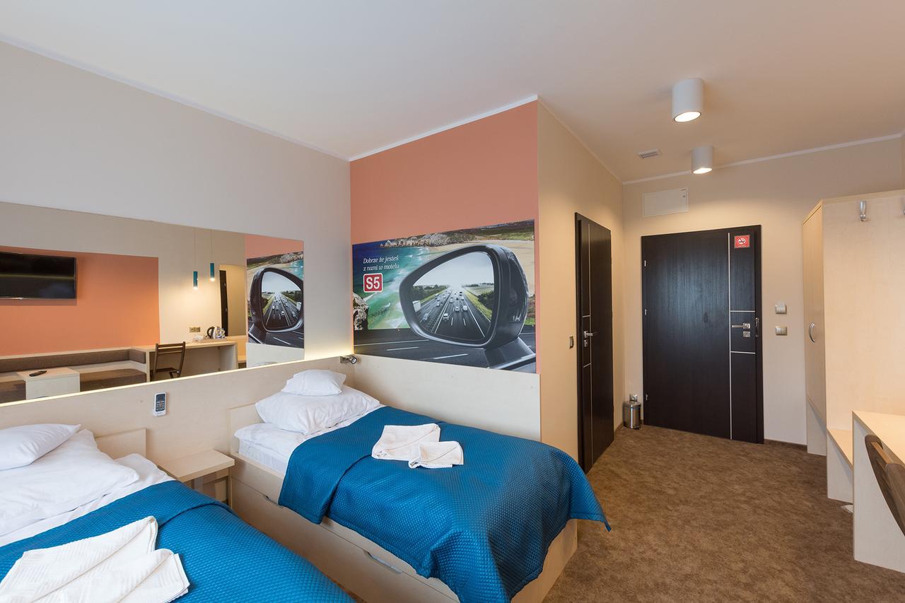 Zbrachlin Motel S5 المظهر الخارجي الصورة